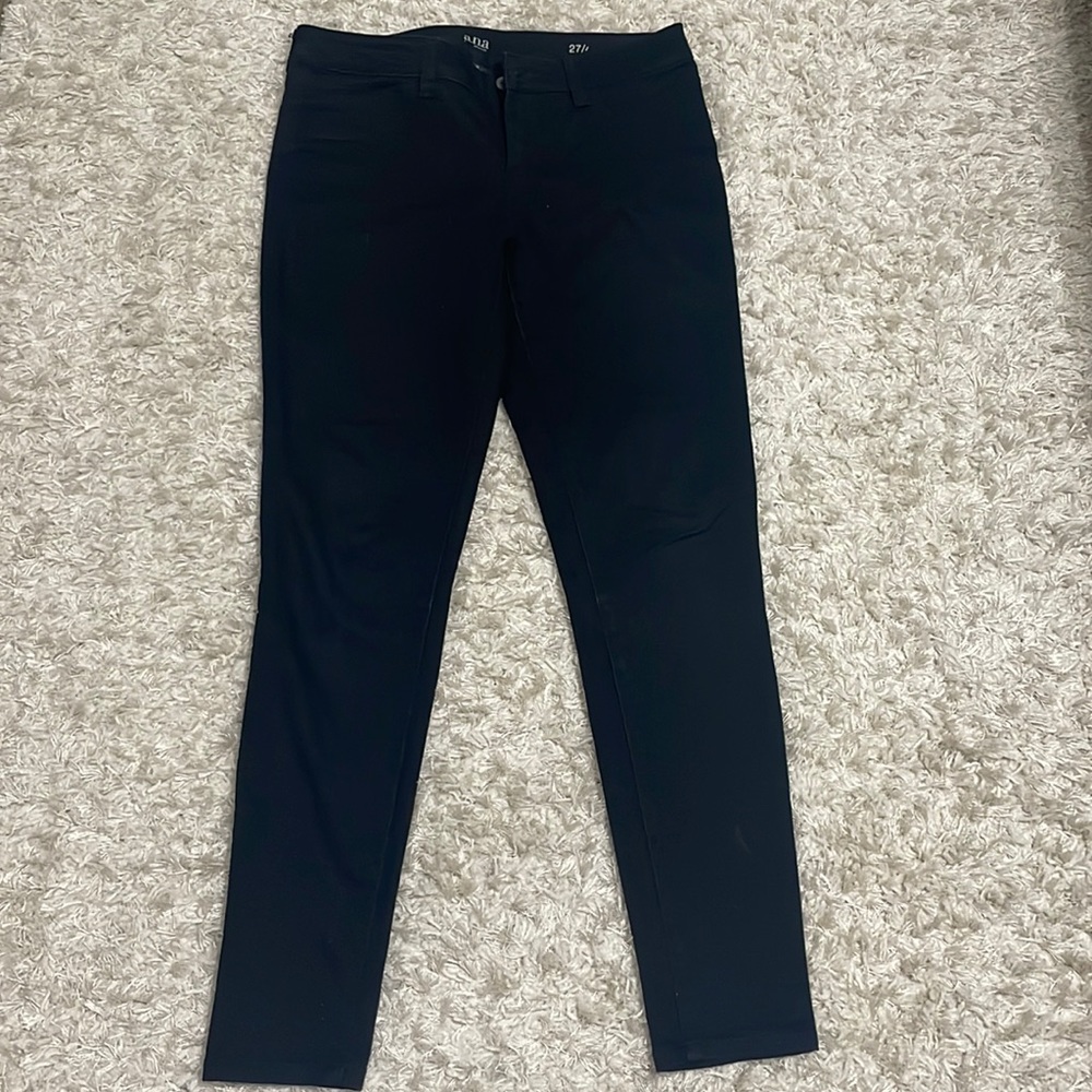 Black denim stretchy denim jeggings